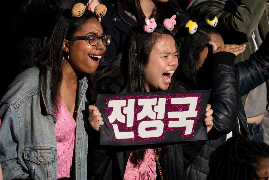 Fans Come Out In Droves To See K-Pop Band BTS Perform In Central Park