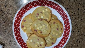 White Chocolate Raspberry Cheesecake Cookies